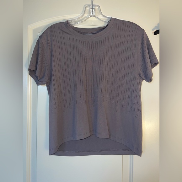 LULULEMON train to be top - Picture 4 of 5